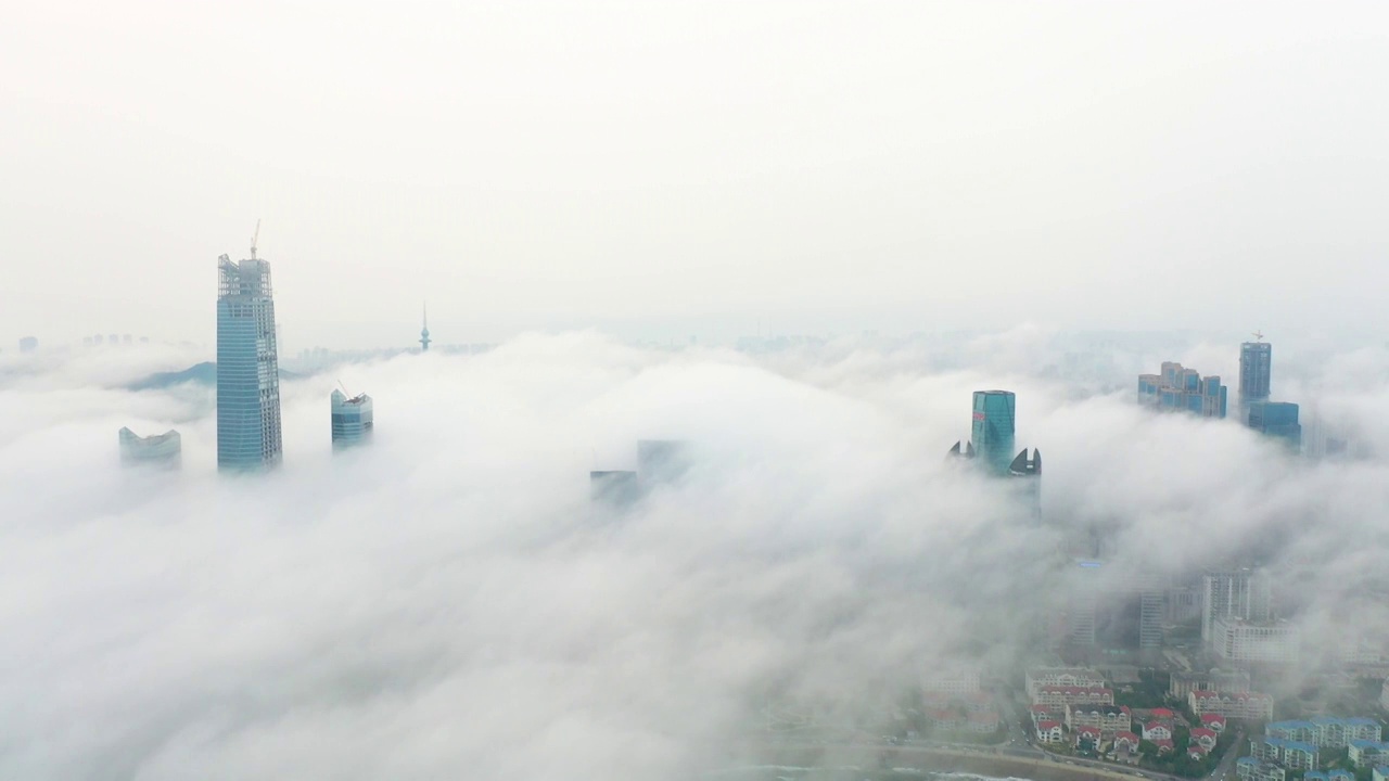 青岛城市平流雾风景视频素材