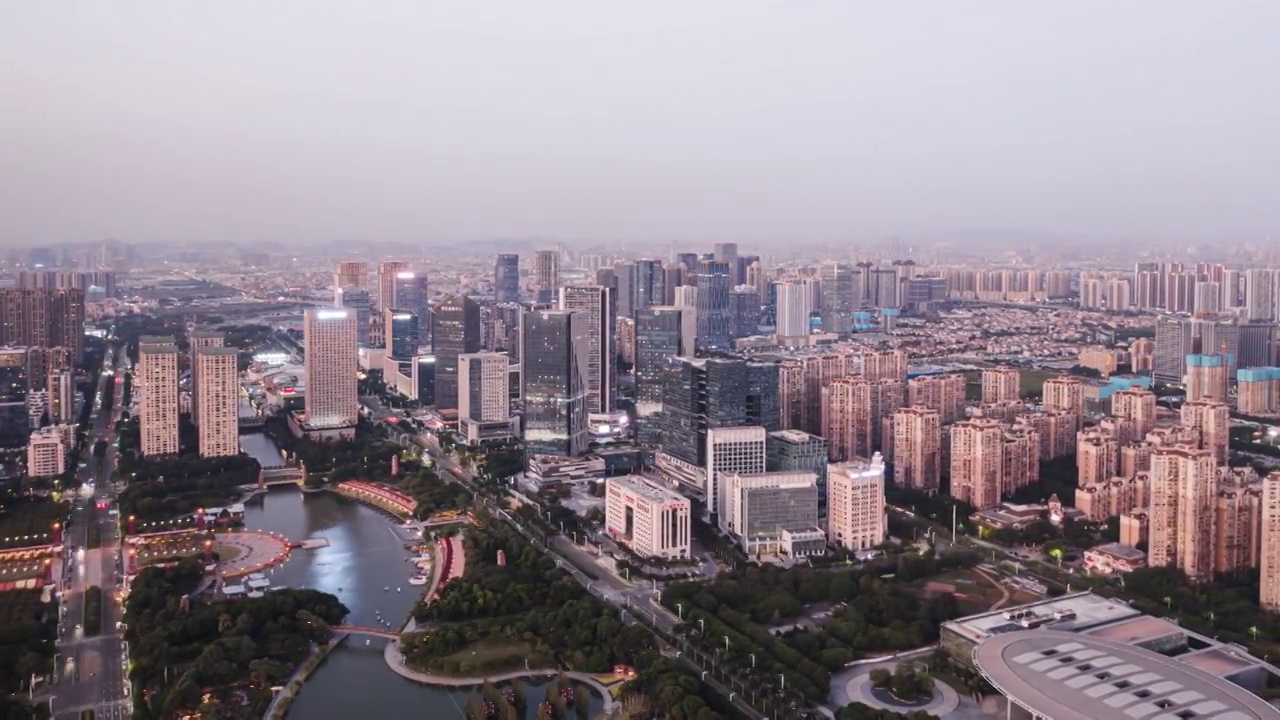 佛山南海千灯湖CBD航拍日转夜延时摄影，城市风光，城市天际线，大湾区城市视频素材