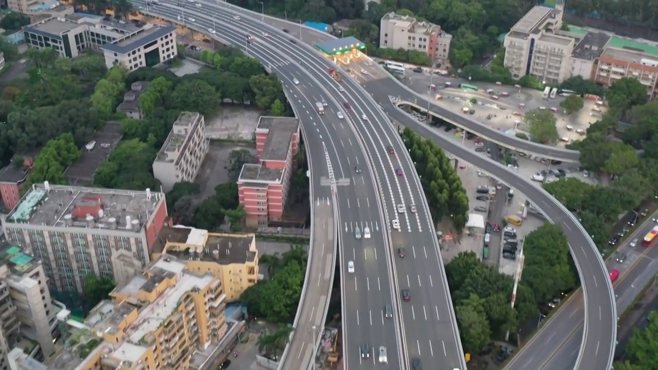 航拍广州城市风光建筑楼宇道路交通视频素材