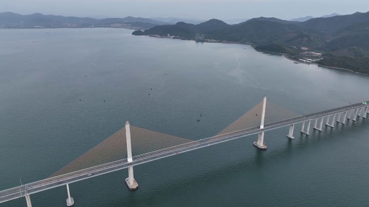 广东省惠州市惠东县亚婆角海滨度假区惠州湾跨海大桥航拍视频素材