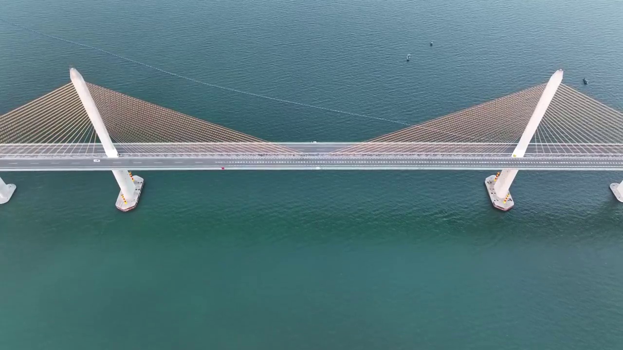 广东省惠州市惠东县亚婆角海滨度假区惠州湾跨海大桥航拍视频素材