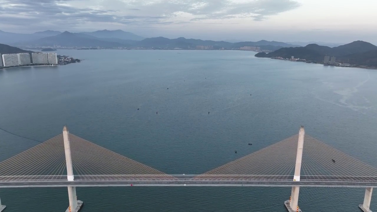 广东省惠州市惠东县亚婆角海滨度假区惠州湾跨海大桥航拍视频素材