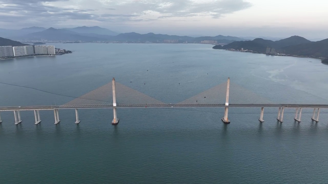 广东省惠州市惠东县亚婆角海滨度假区惠州湾跨海大桥航拍视频素材