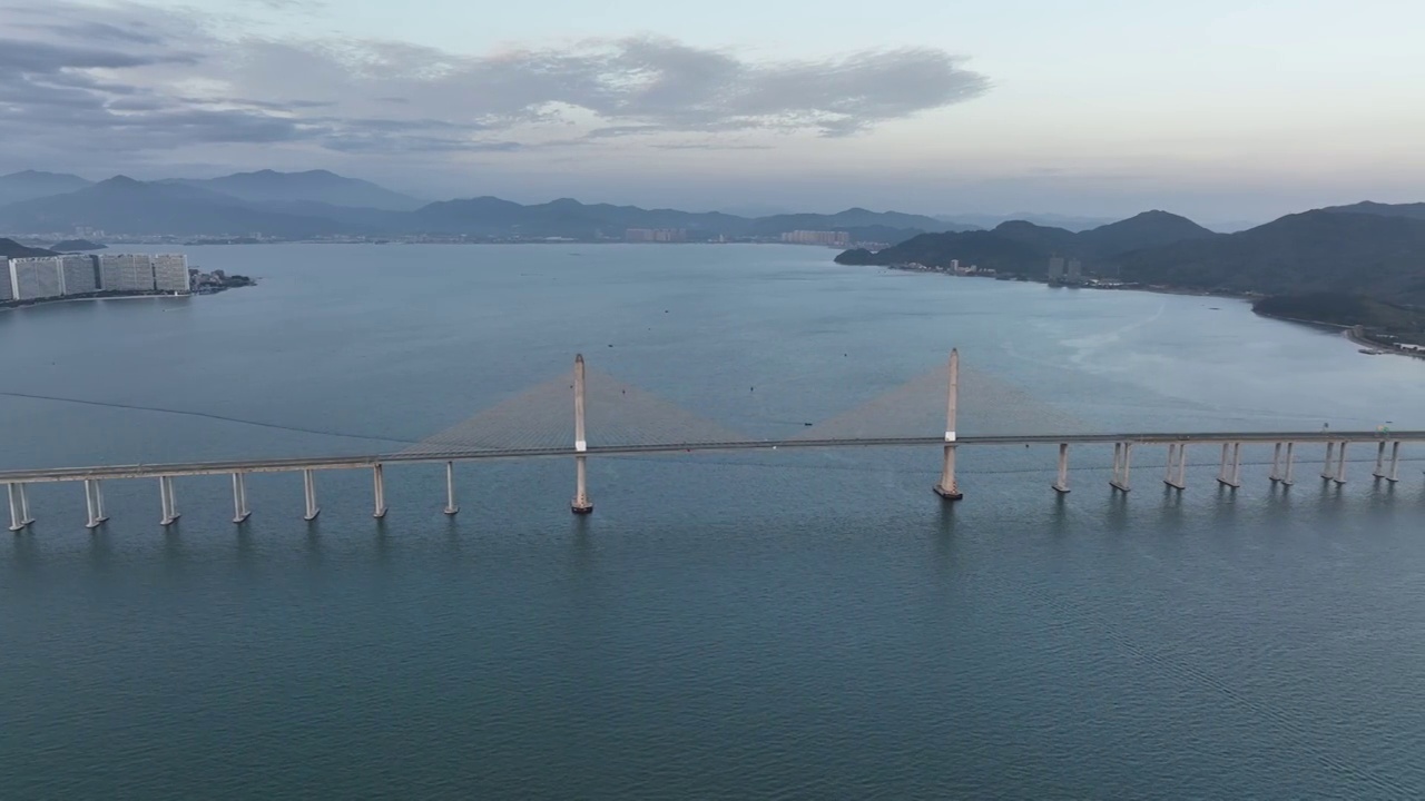 广东省惠州市惠东县亚婆角海滨度假区惠州湾跨海大桥航拍视频素材