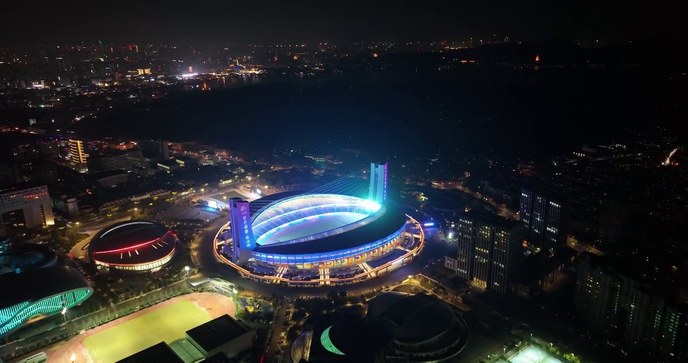 航拍杭州亚运场馆黄龙体育中心夜景视频素材