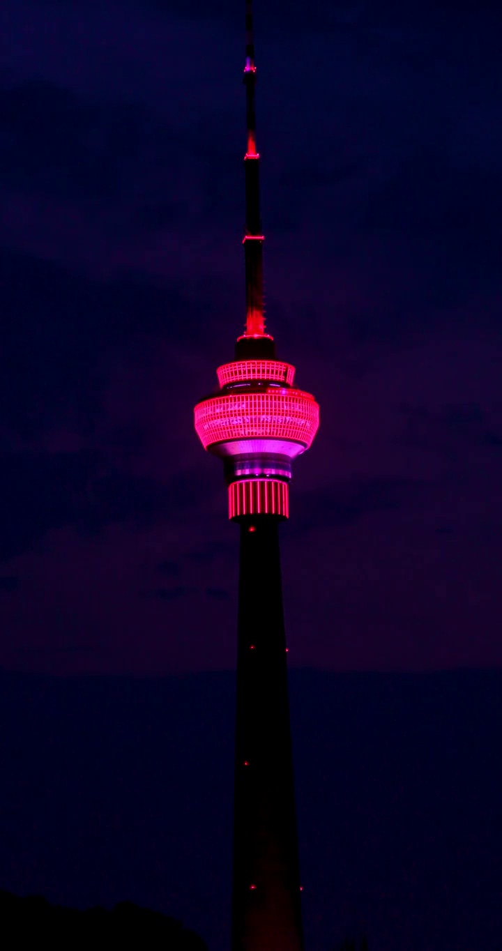 北京中央电视塔夜景亮灯视频素材