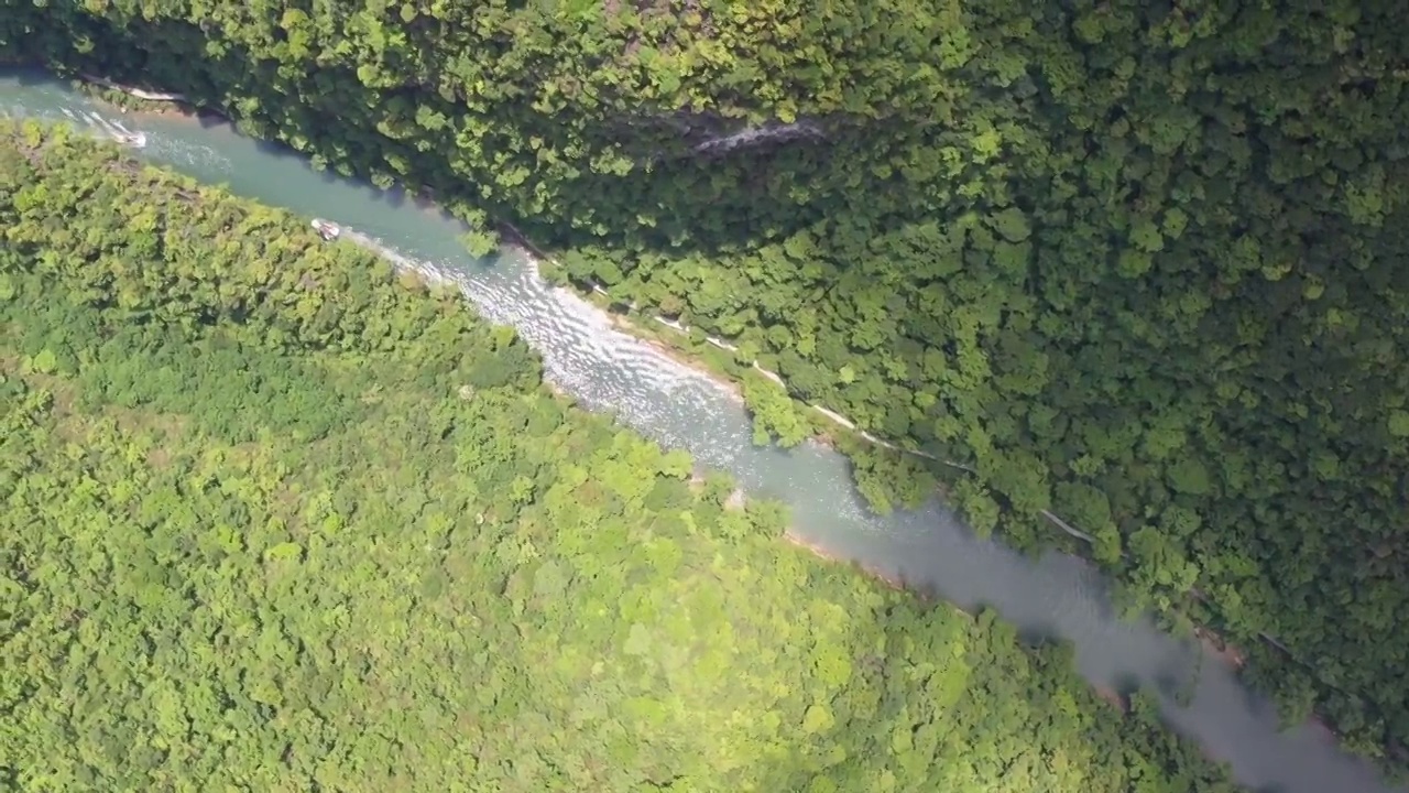 航拍贵州格凸河喀斯特地貌山谷河流游船自然风光视频素材