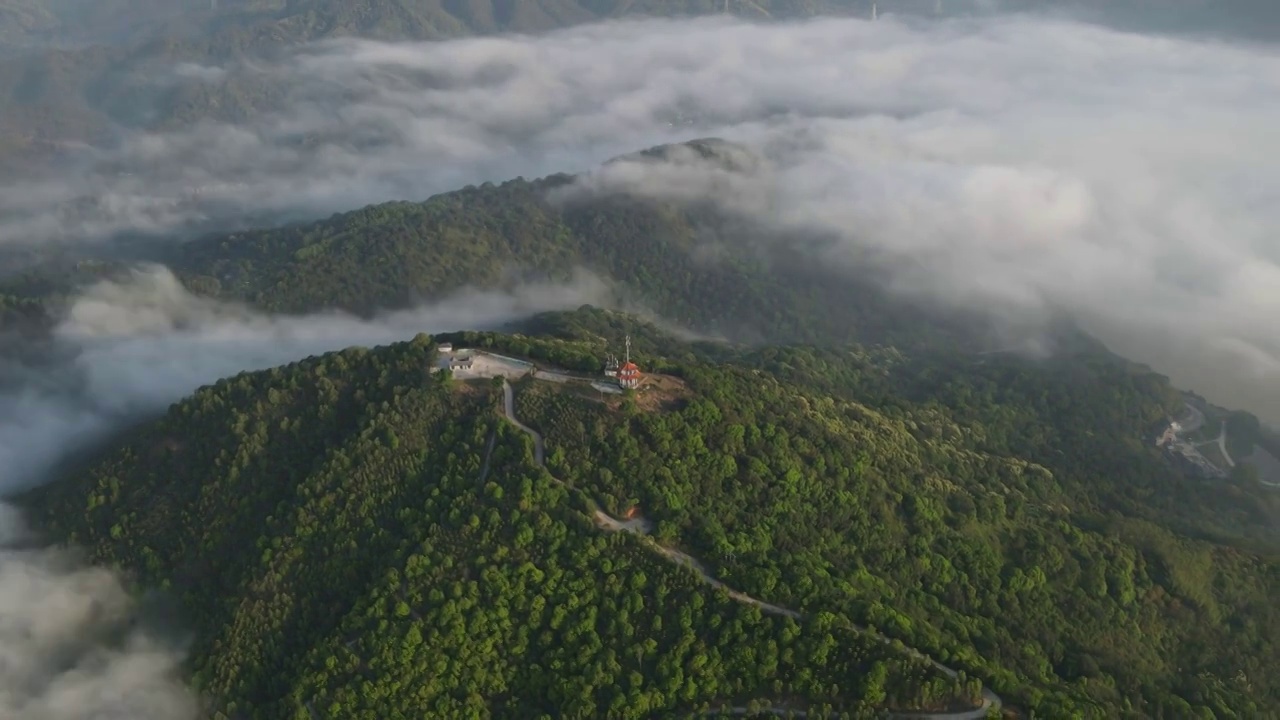 广州市增城区西湖滩森林公园航拍师爷山云海视频下载