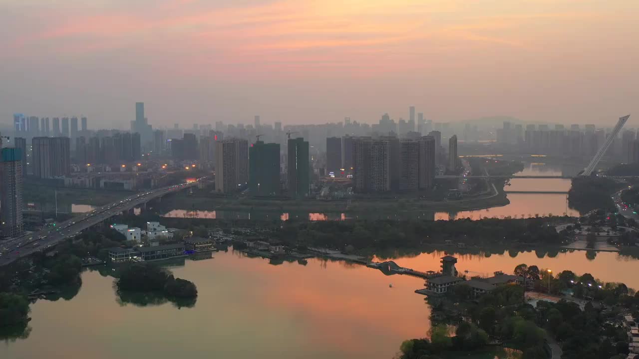 航拍湖南长沙马栏山立交夜景风光视频素材