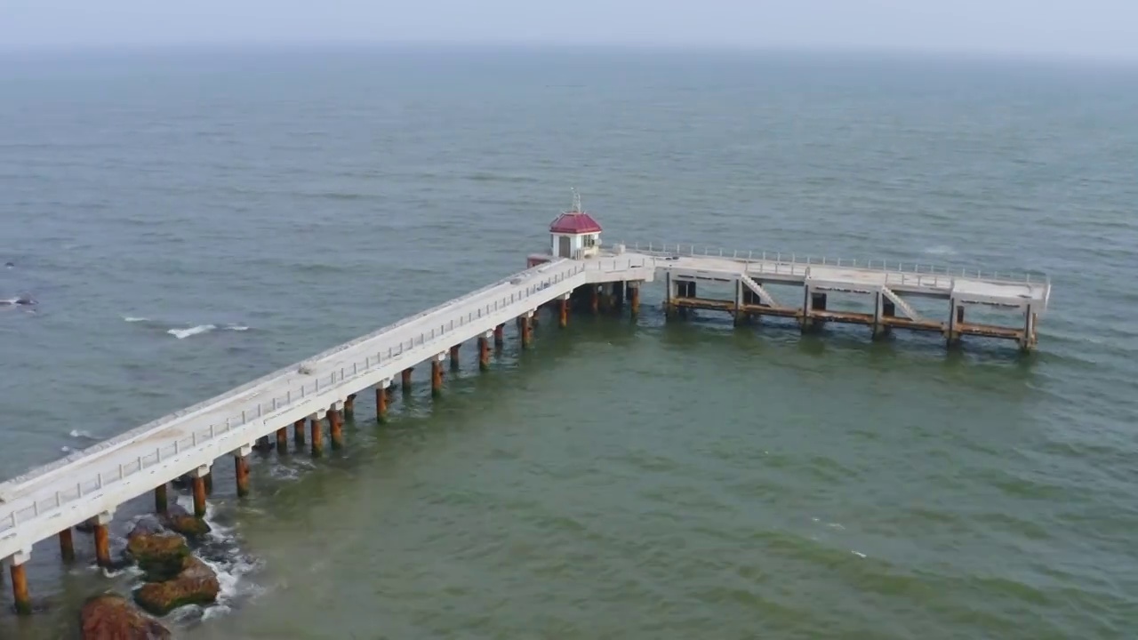 航拍中国海南琼海博鳌红石滩视频素材