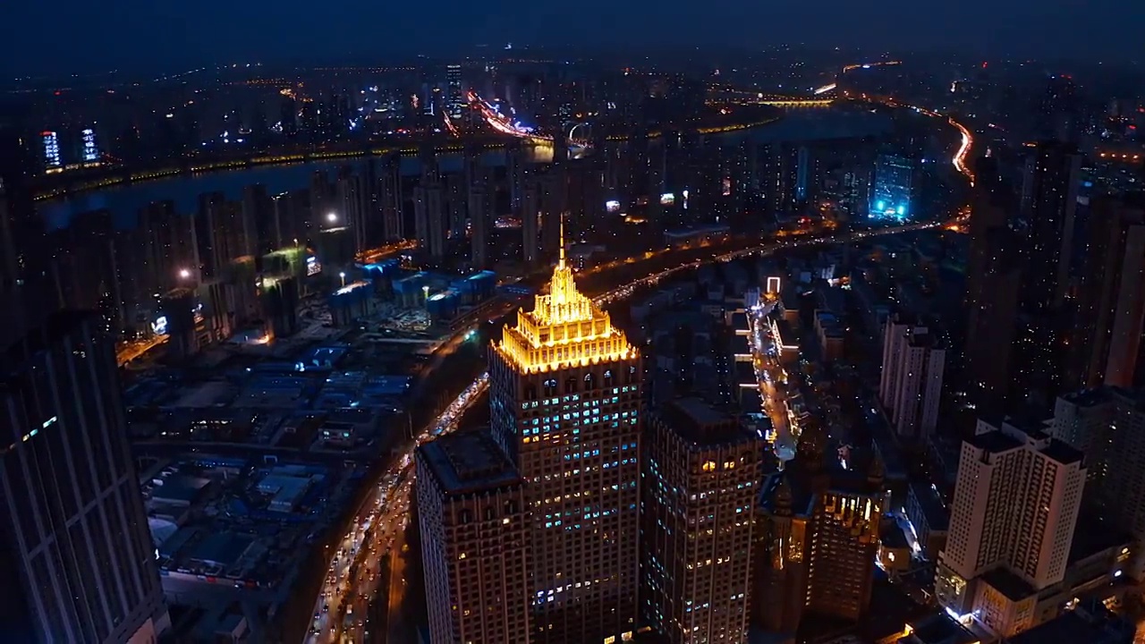 中国辽宁沈阳城市夜景航拍青年大街皇朝万鑫视频素材