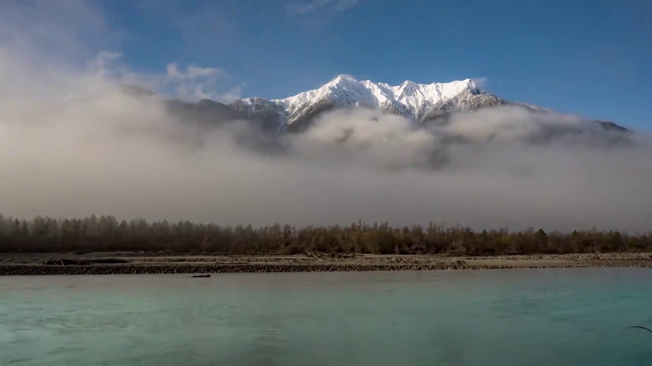 西藏林芝波密帕隆藏布江雪山延时视频素材