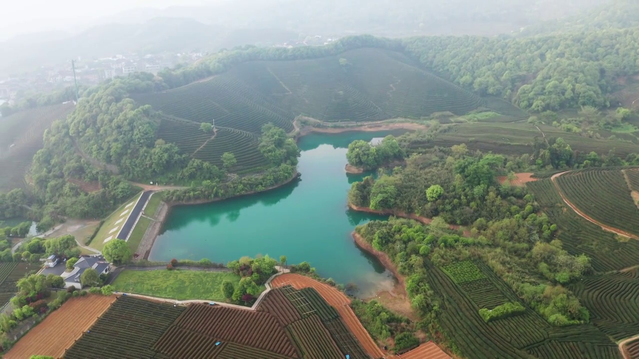 杭州西湖区龙坞镇光明寺水库航拍视频素材