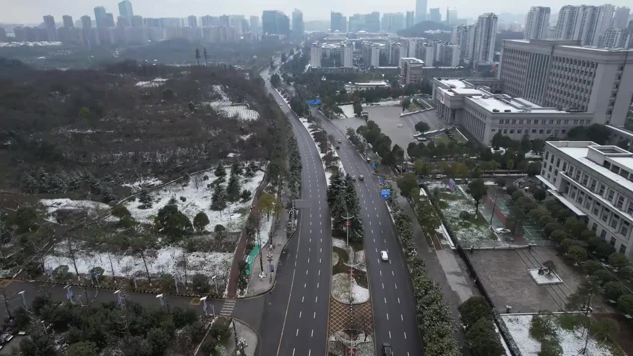 下雪的观山湖金融城视频素材