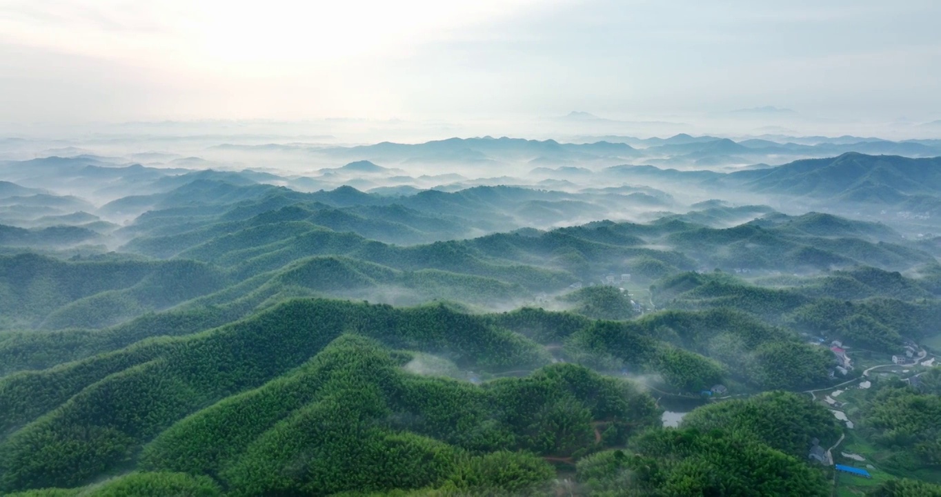 山脉 地形 晨雾 航拍 自然 绿色 生态 环保 清新 风景视频素材