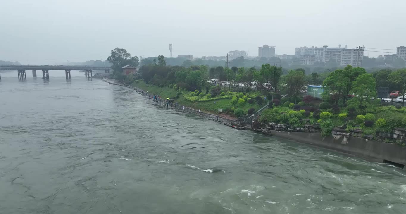 桂林风光雨雾天气航拍视频素材