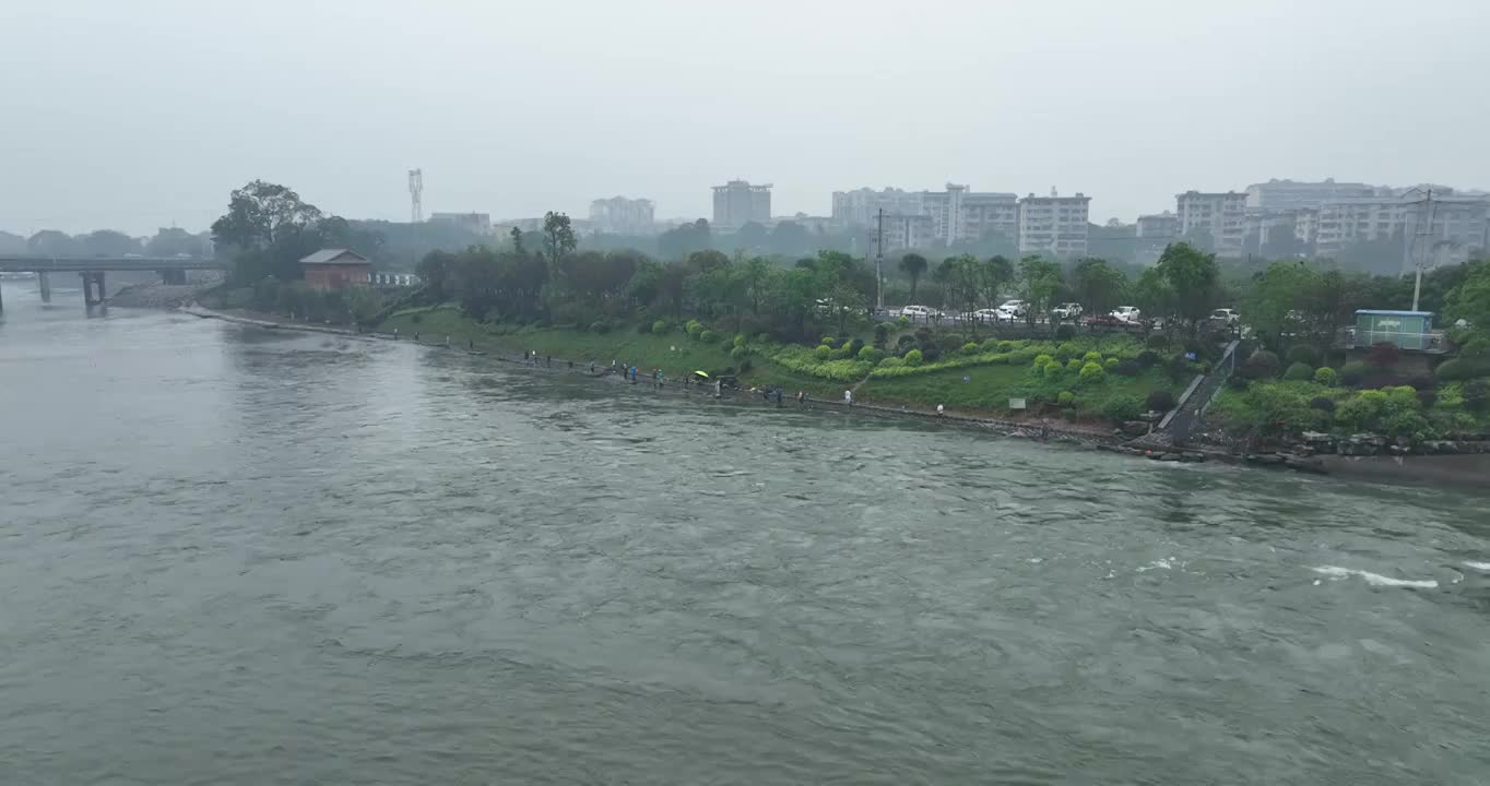 桂林风光雨雾天气航拍视频素材