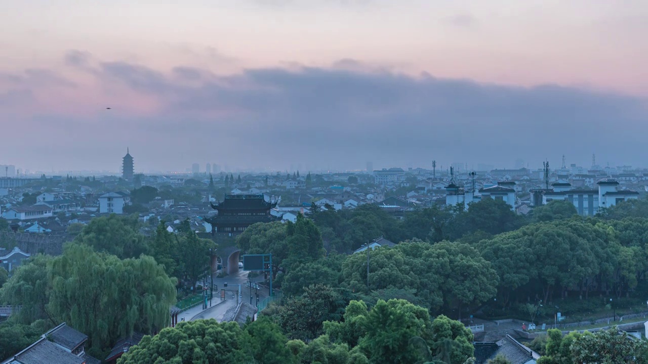 苏州姑苏区阊门夜转日延时视频素材