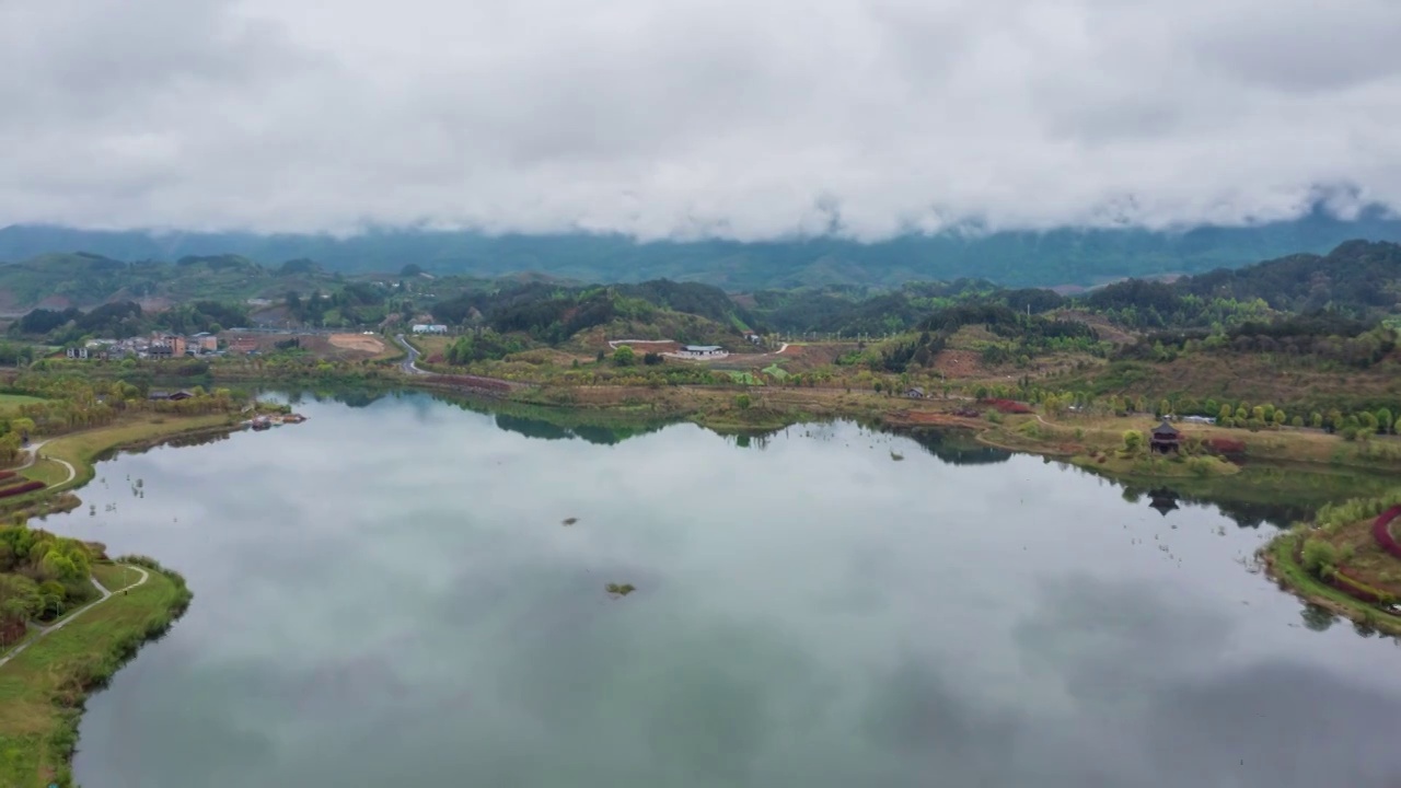 荔波月亮湖湿地公园黄昏落日写真视频素材