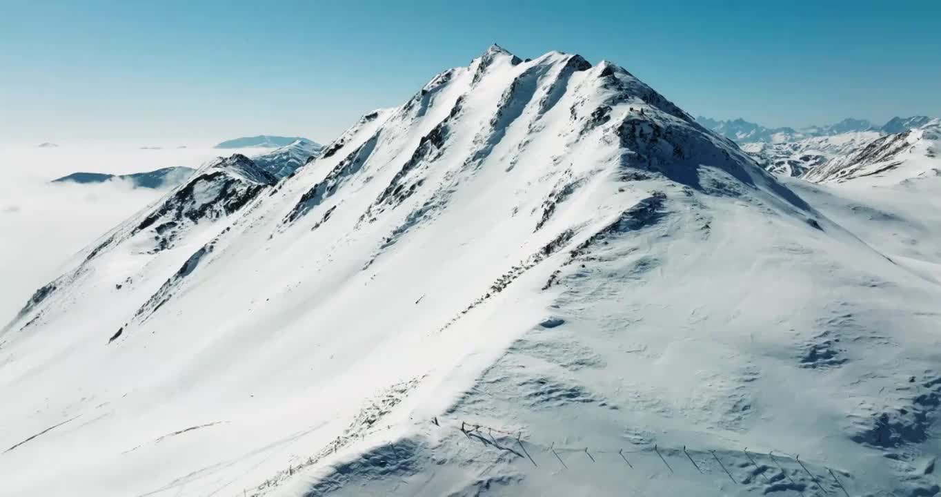 四川夹金山雪山航拍视频素材