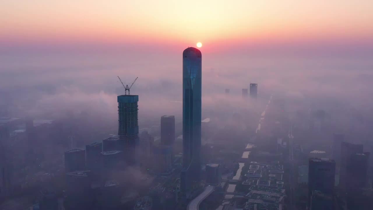 清晨苏州园区平流雾下的风景视频素材