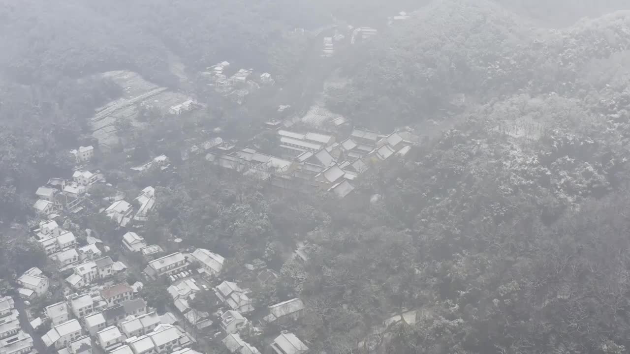 杭州灵应寺雪视频素材