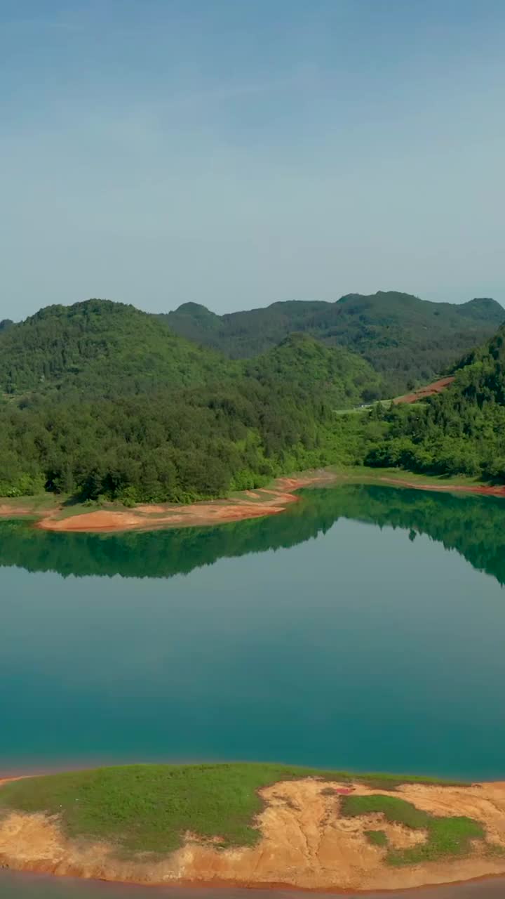 航拍湖南湘西松柏镇松柏水库风光视频素材