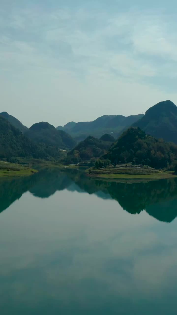 航拍湖南湘西松柏镇松柏水库风光视频素材