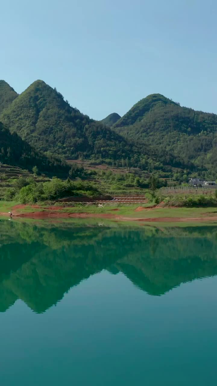 航拍湖南湘西松柏镇松柏水库风光视频素材