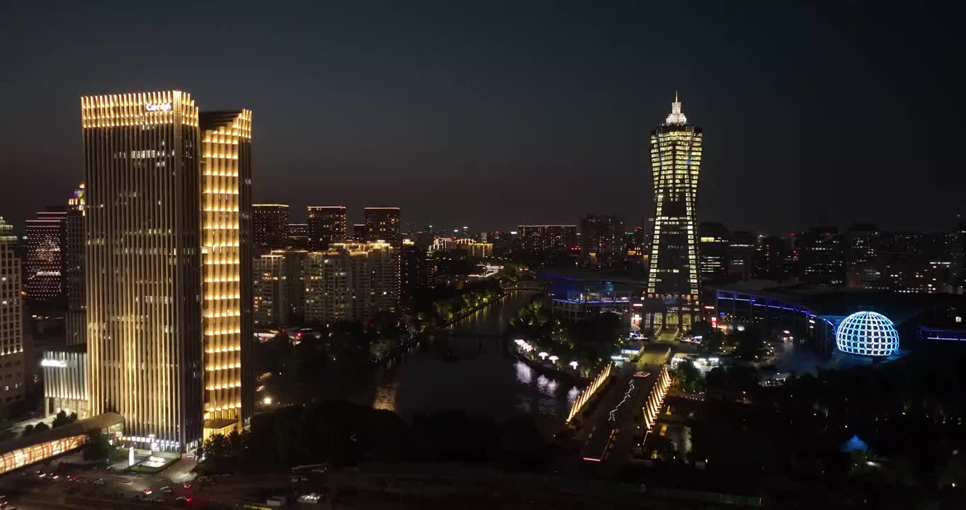 航拍杭州地标建筑西湖文化广场环球中心夜景视频素材