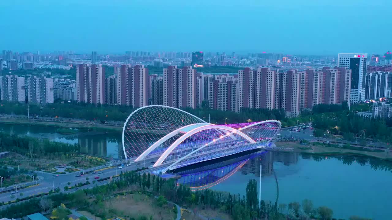 航拍宁夏银川凤凰桥夜景视频素材