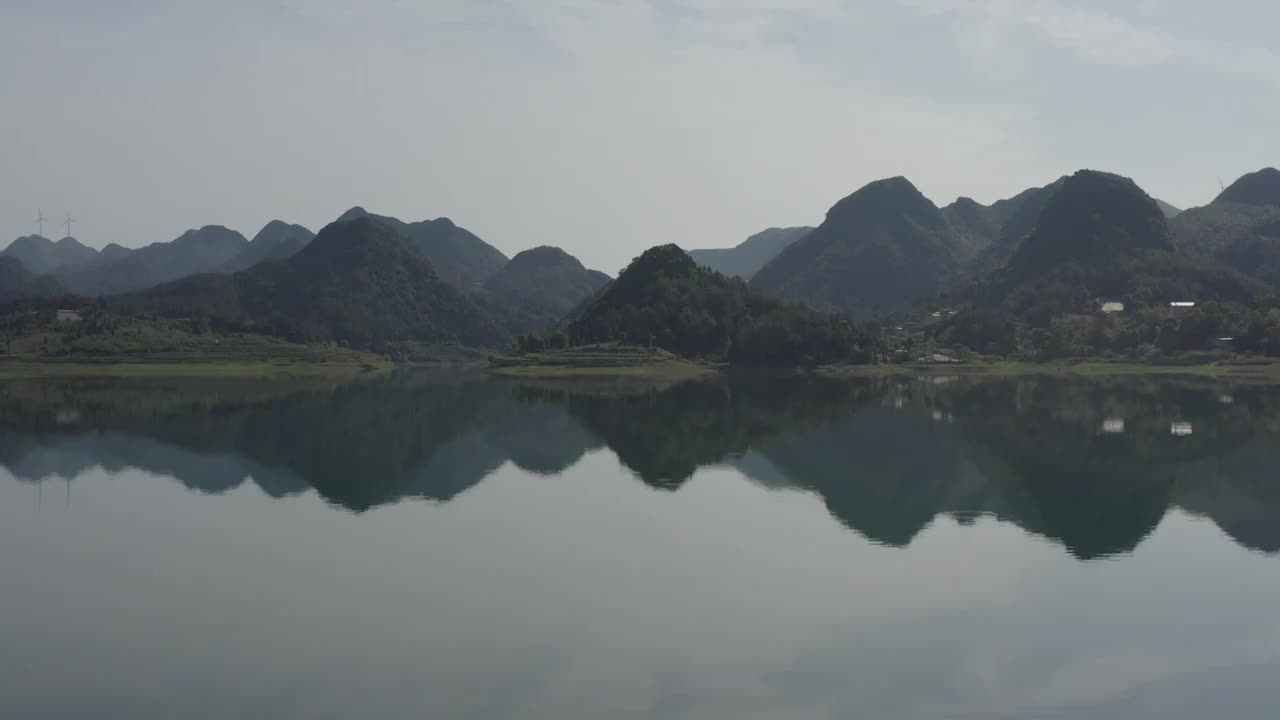 航拍湖南湘西松柏镇松柏水库风光视频素材