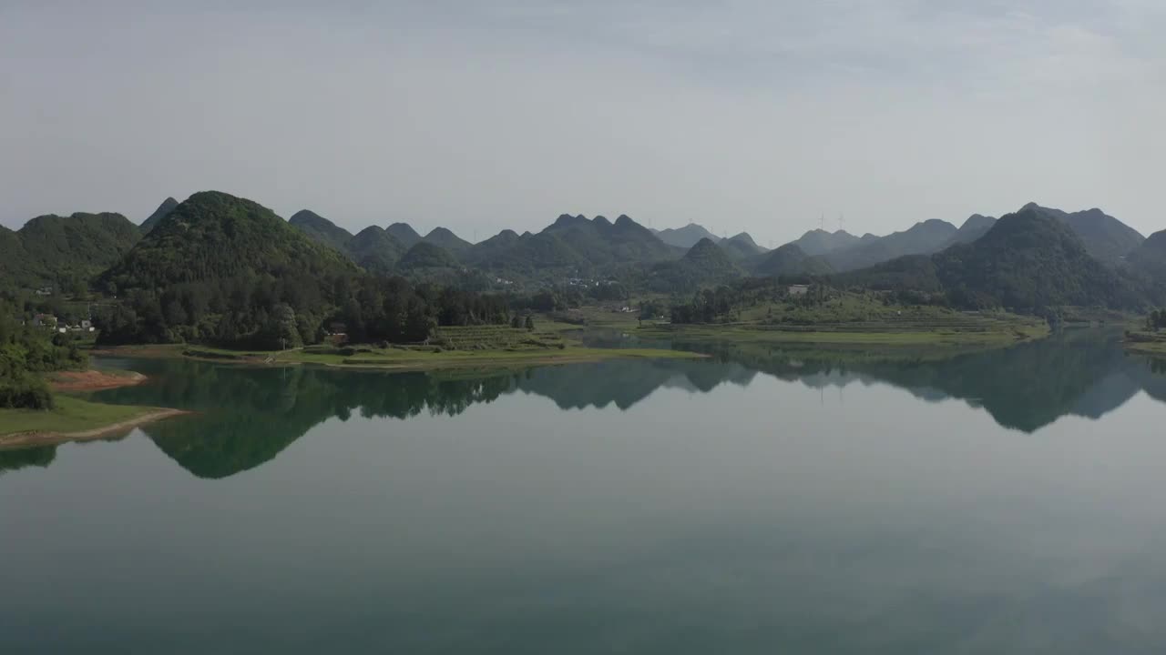 航拍湖南湘西松柏镇松柏水库风光视频素材