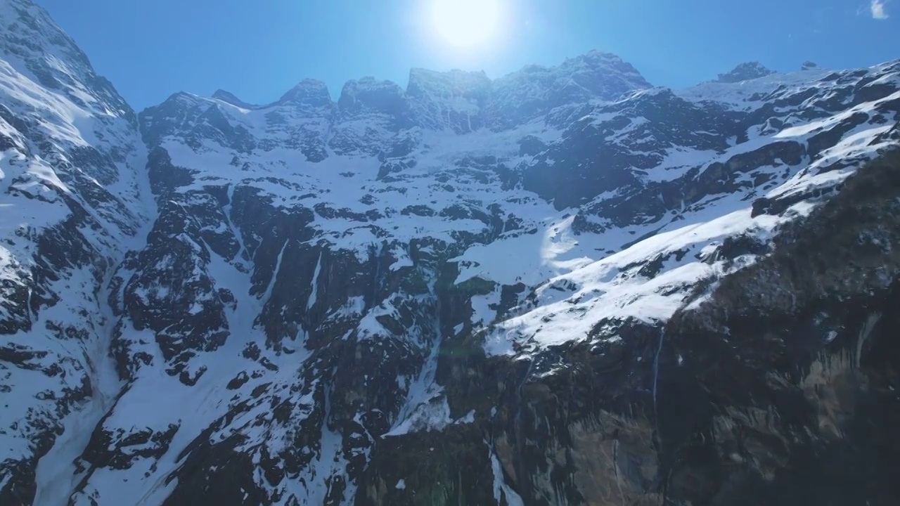 梅里雪山，神瀑视频素材