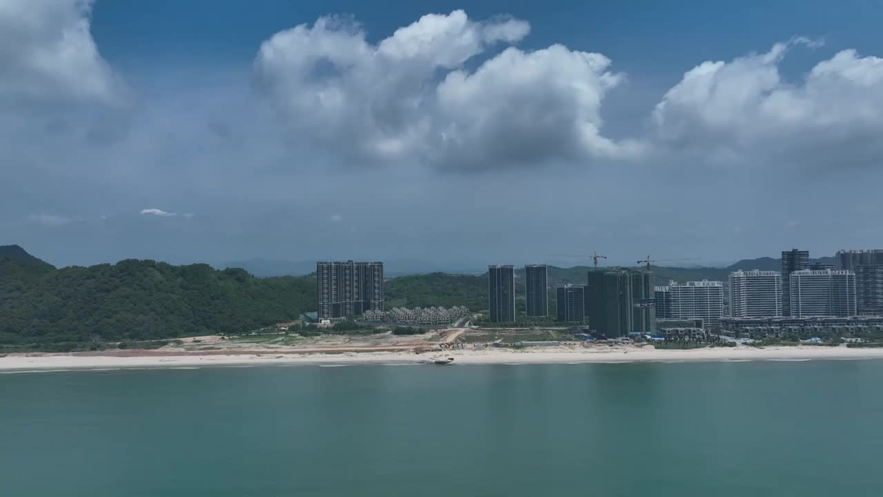 海滩沙滩海浪海边海水海岛视频素材