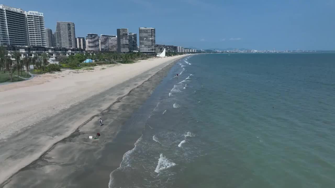 海滩沙滩海浪海边海水海岛视频素材