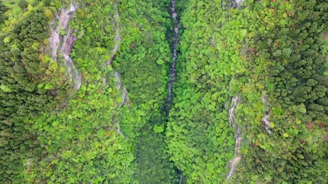 航拍贵州大山深山涧视频素材