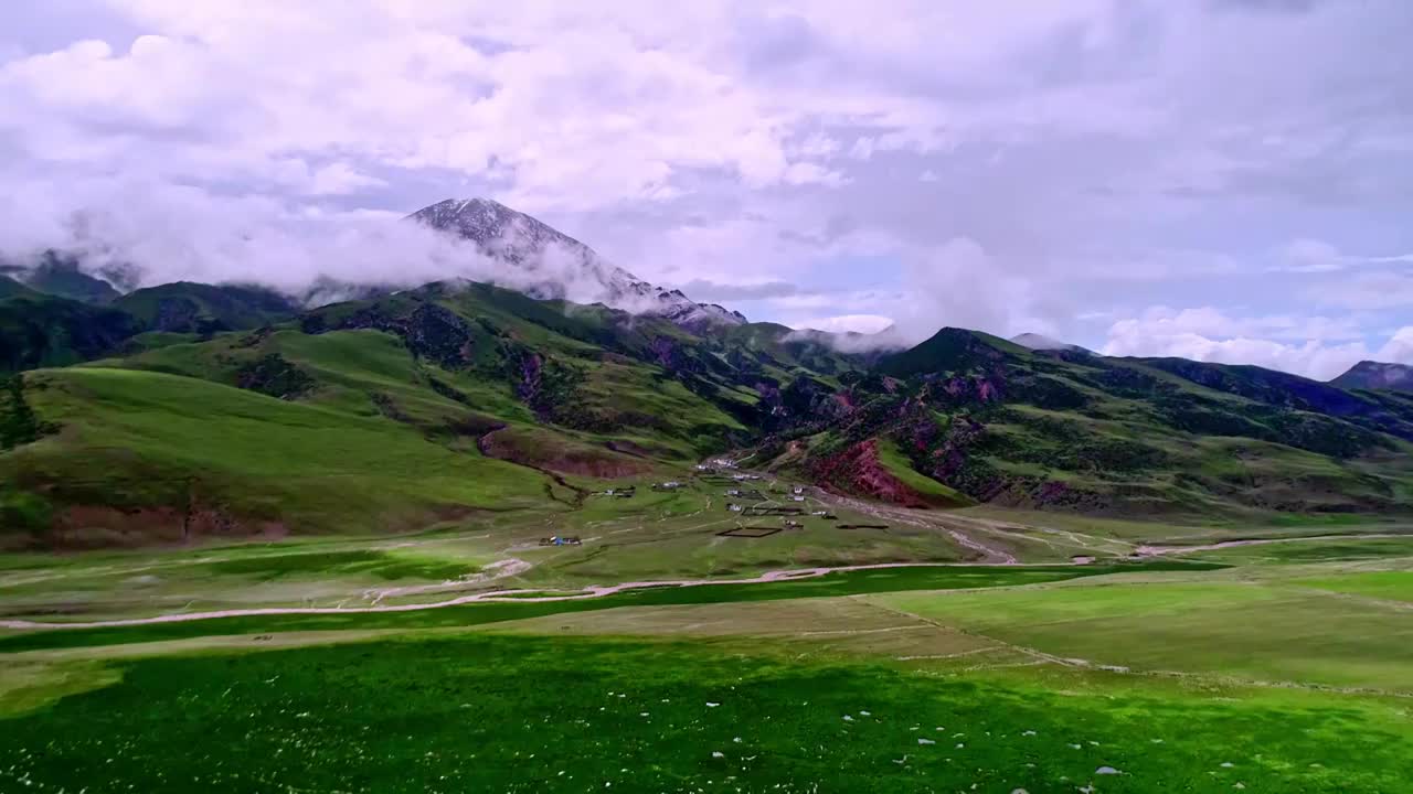 西藏念青唐古拉山航拍视频素材