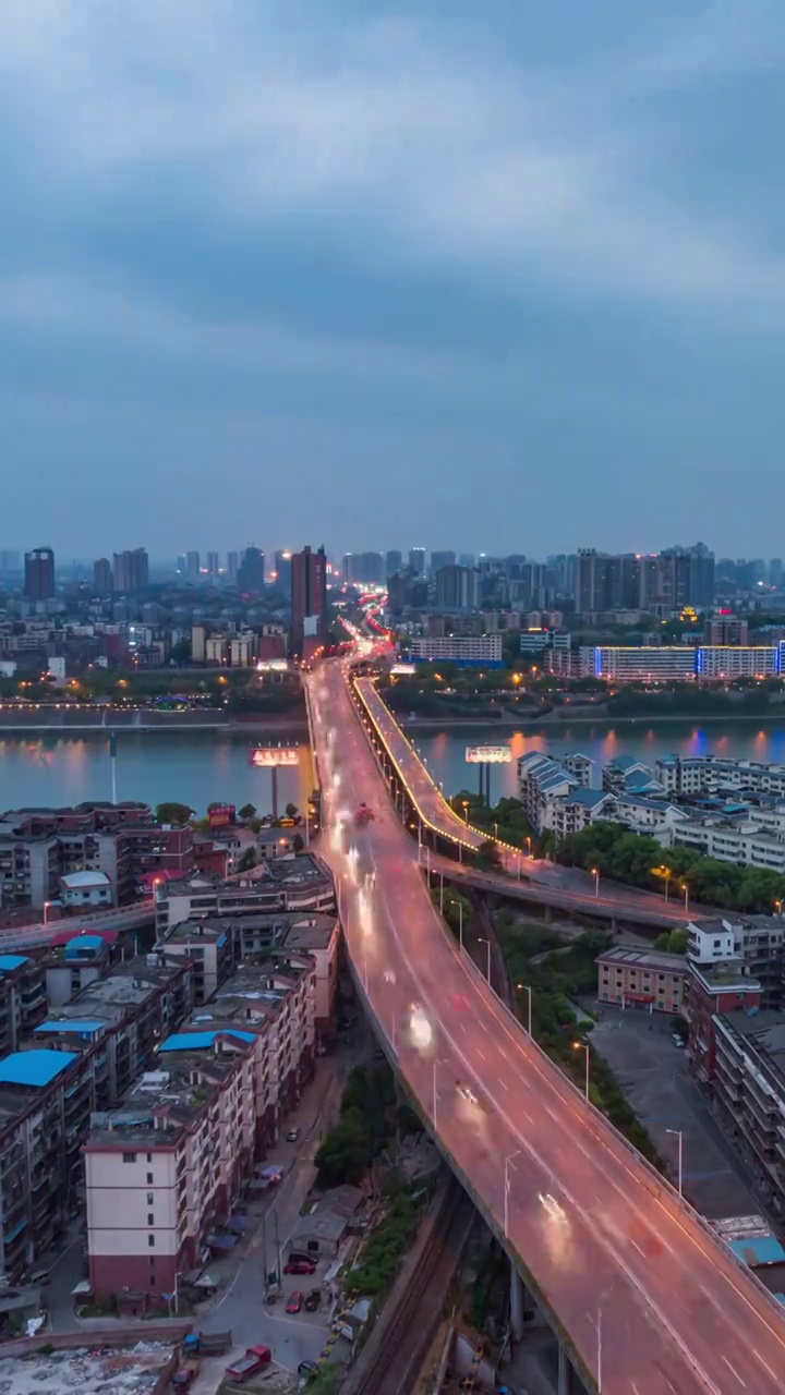 湖南衡阳湘江大桥日落夜景延时摄影视频素材