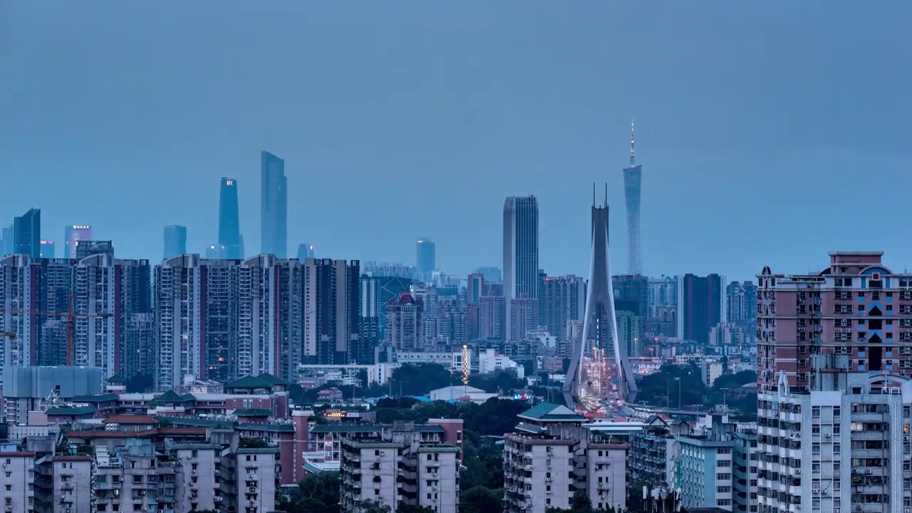 广州鹤洞大桥与广州地标蓝调夜景视频素材