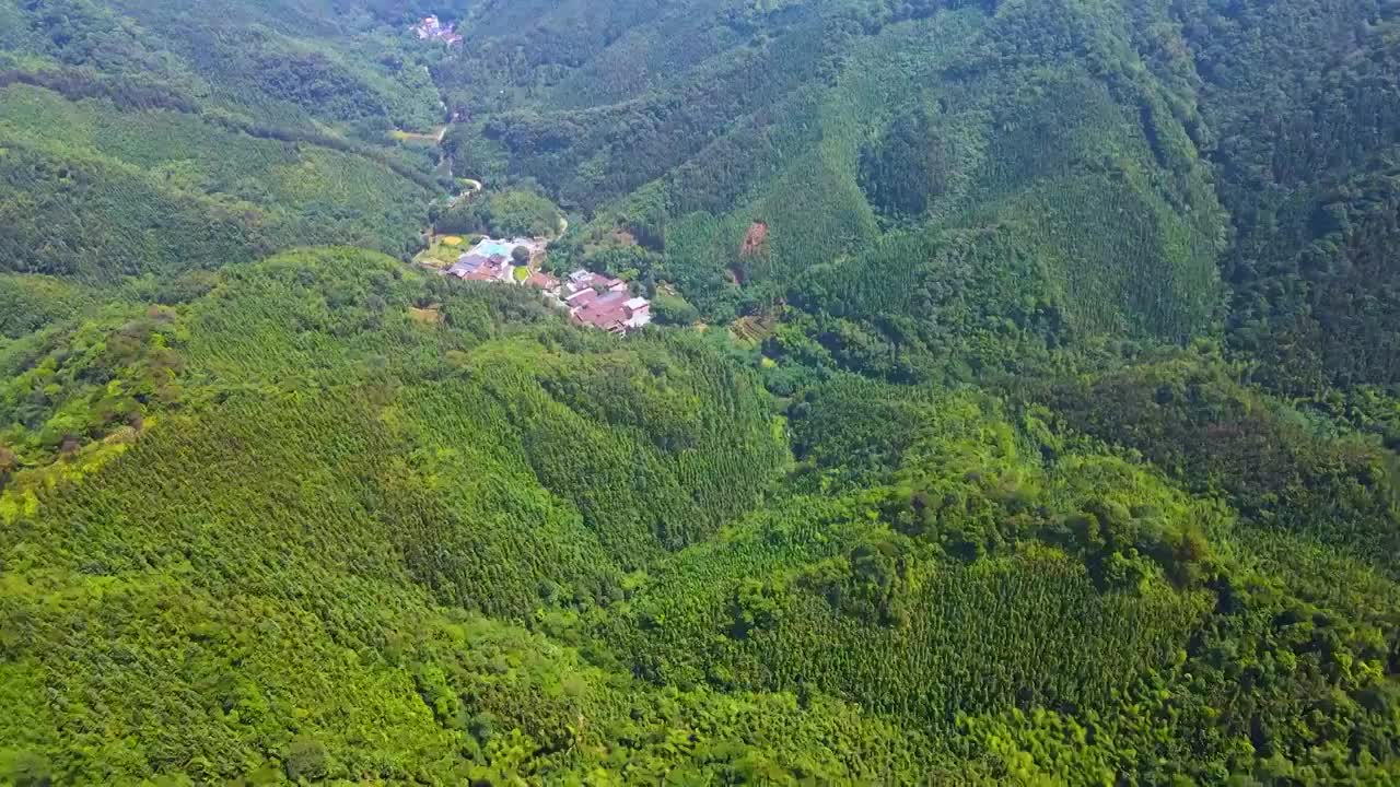 航拍清远清新区坑尾村风景视频素材