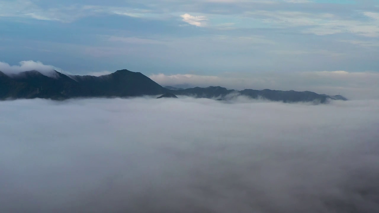 浙江杭州：雨后的平流雾与云海视频素材