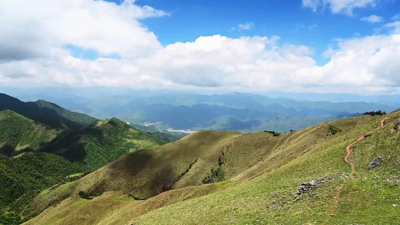 云南兰坪雪邦山兰坪县城延时视频素材