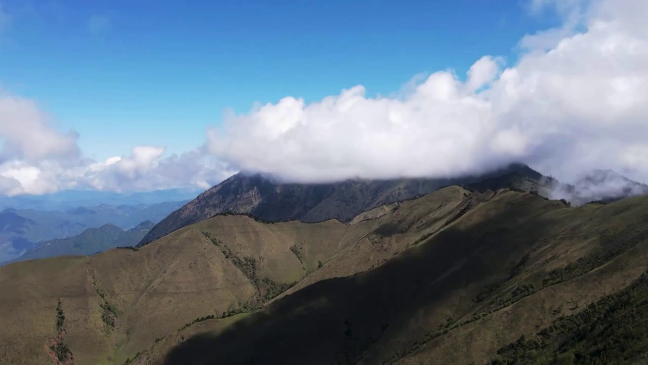 云南兰坪雪邦山航拍延时视频素材