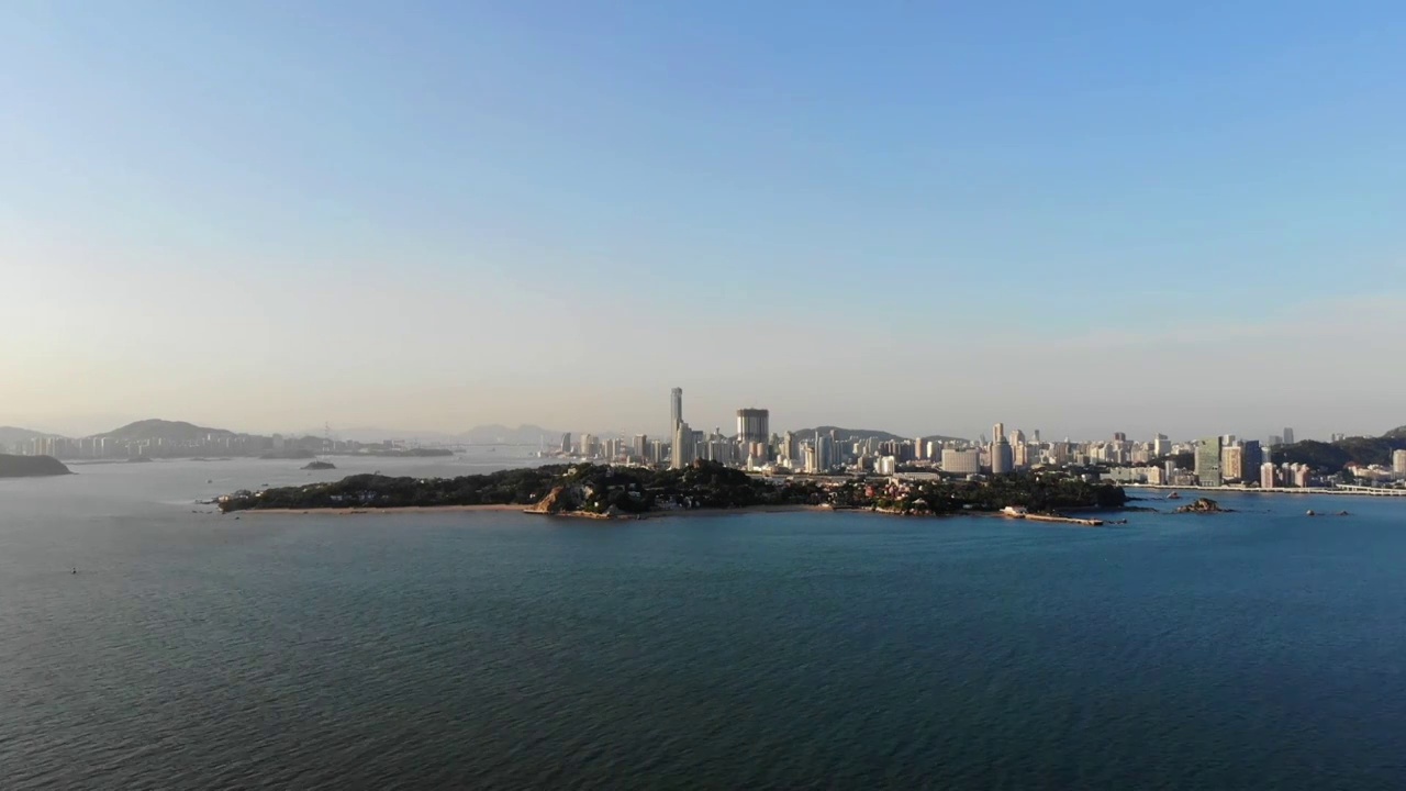 福建漳州港鼓浪屿海湾风光视频素材