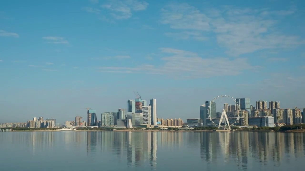 前海滨海港湾摩天轮视频素材