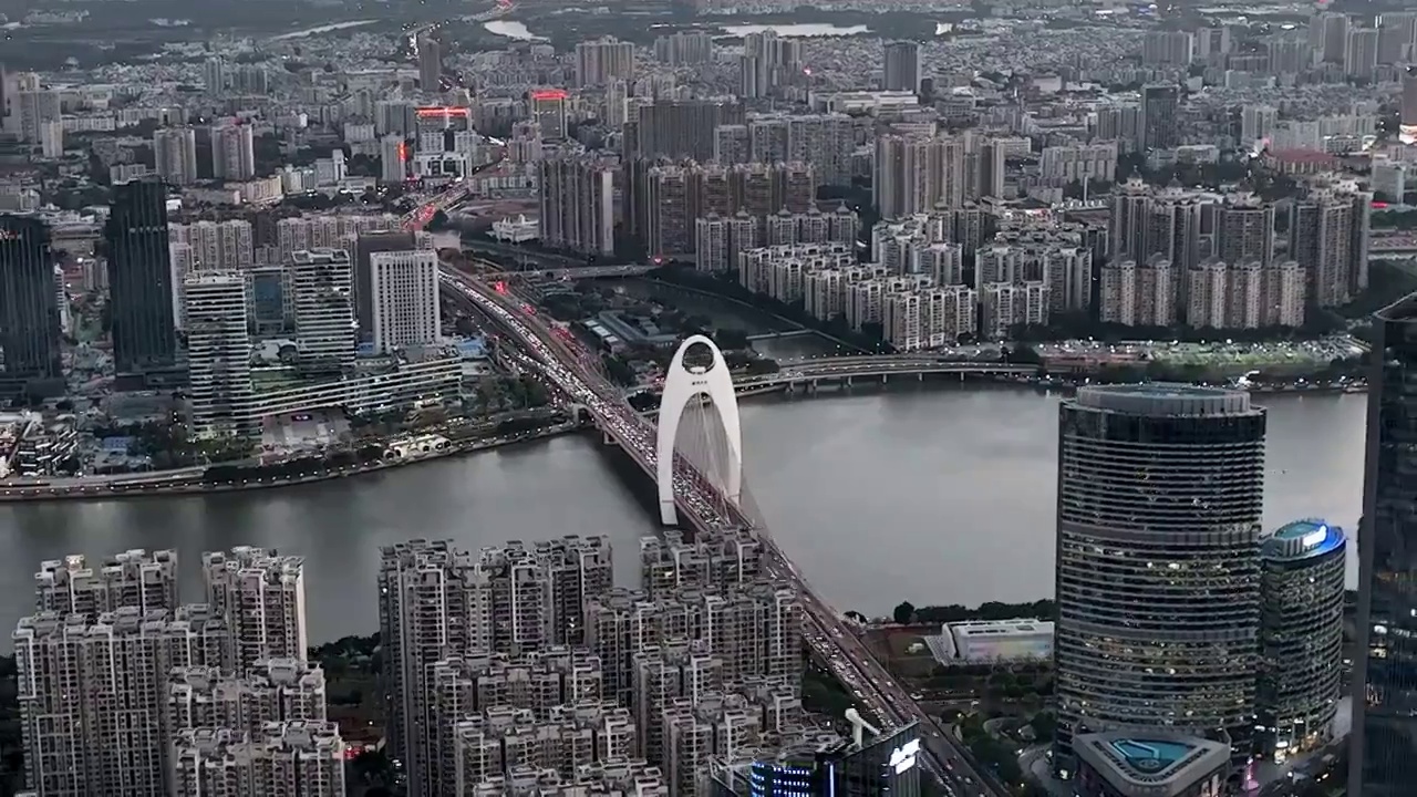 航拍广州猎德大桥下班高峰期车流量-城市地标建筑-广州珠江新城-航拍视角视频素材