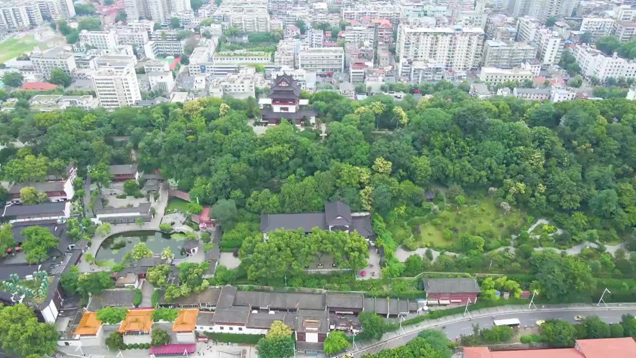 武汉市鸟瞰黄鹤楼航拍视频素材