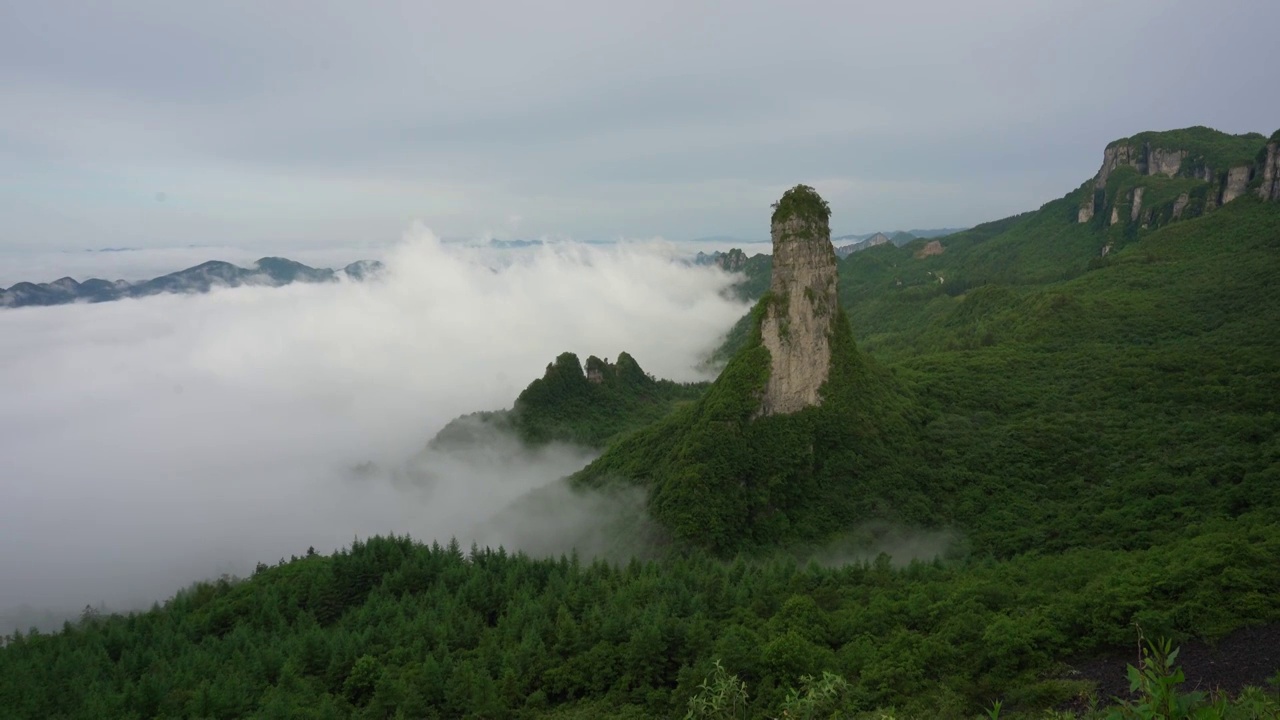 国有地质公园湖北恩施大峡谷绝壁长廊朝天笋风光视频素材