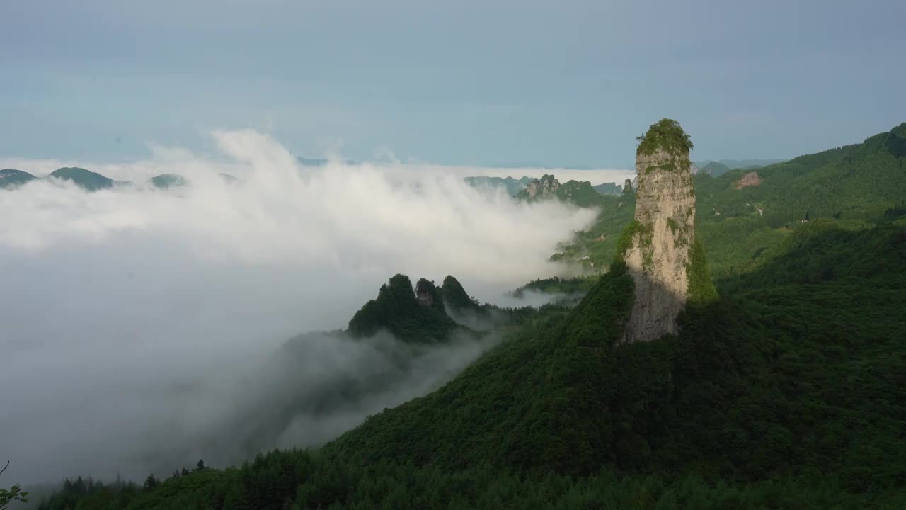 国有地质公园湖北恩施大峡谷绝壁长廊朝天笋风光视频素材